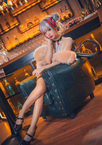 迷人的保姆完整版_HDHD在线观看